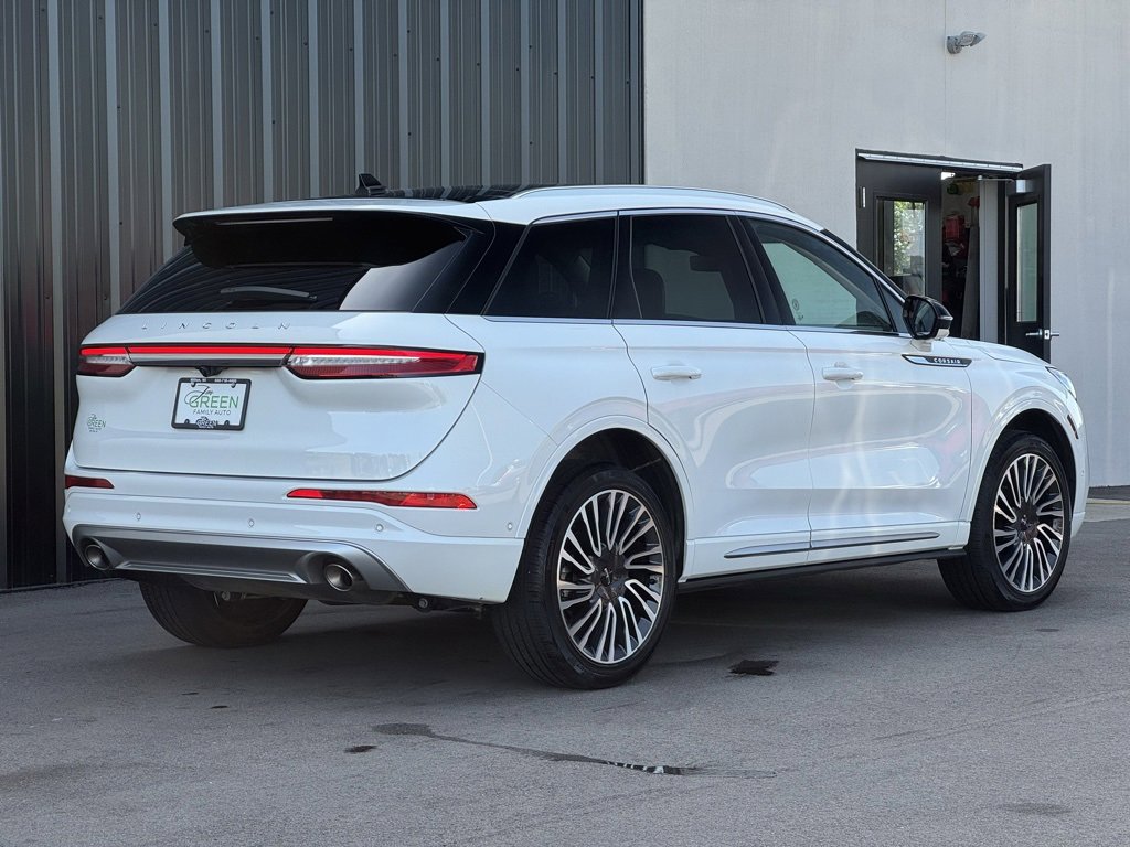 Used 2022 Lincoln Corsair Reserve w/ Equipment Group 201A image 5