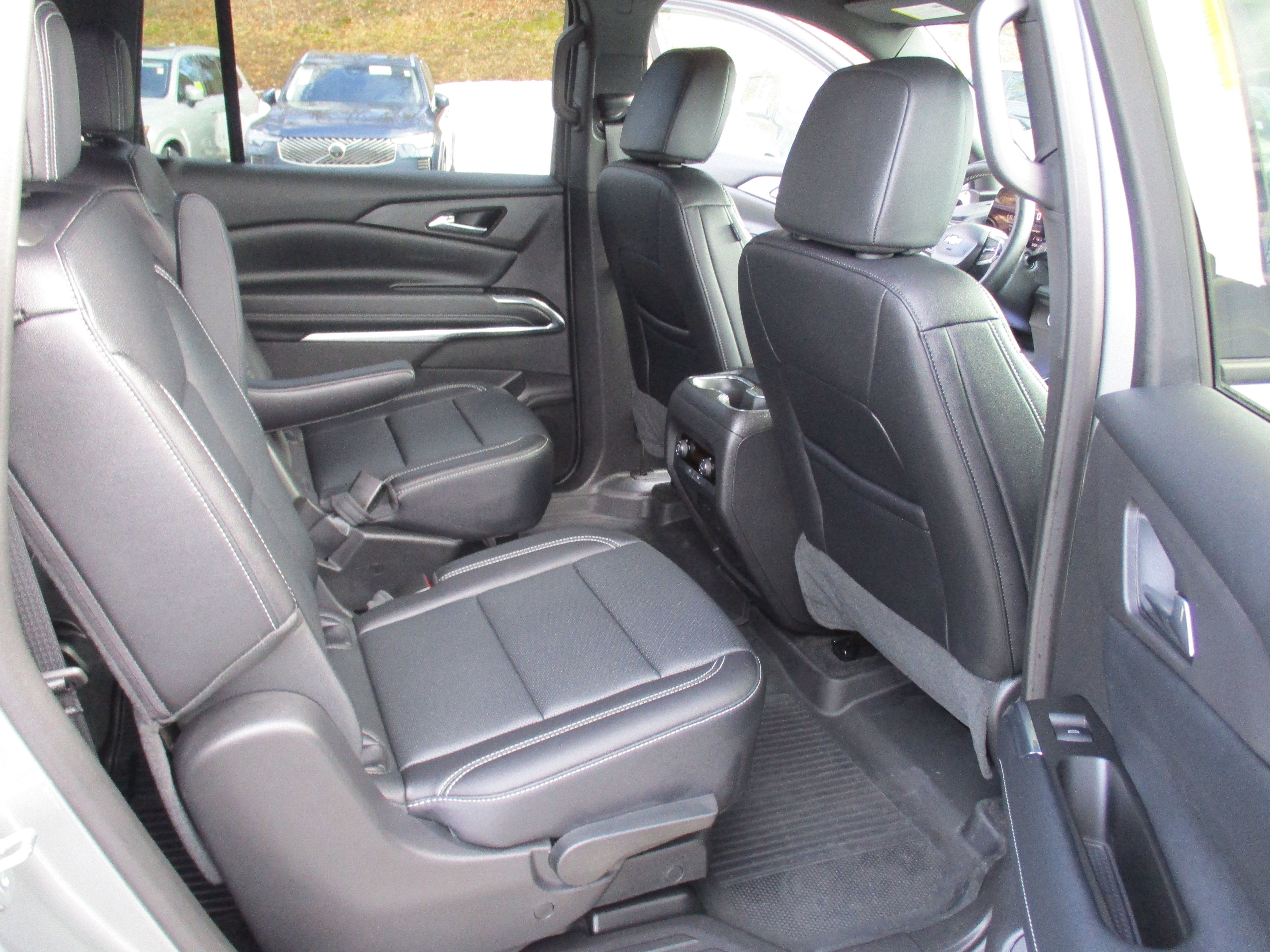 Certified 2025 Chevrolet Traverse LT w/ LPO, Floor Liner Package image 15