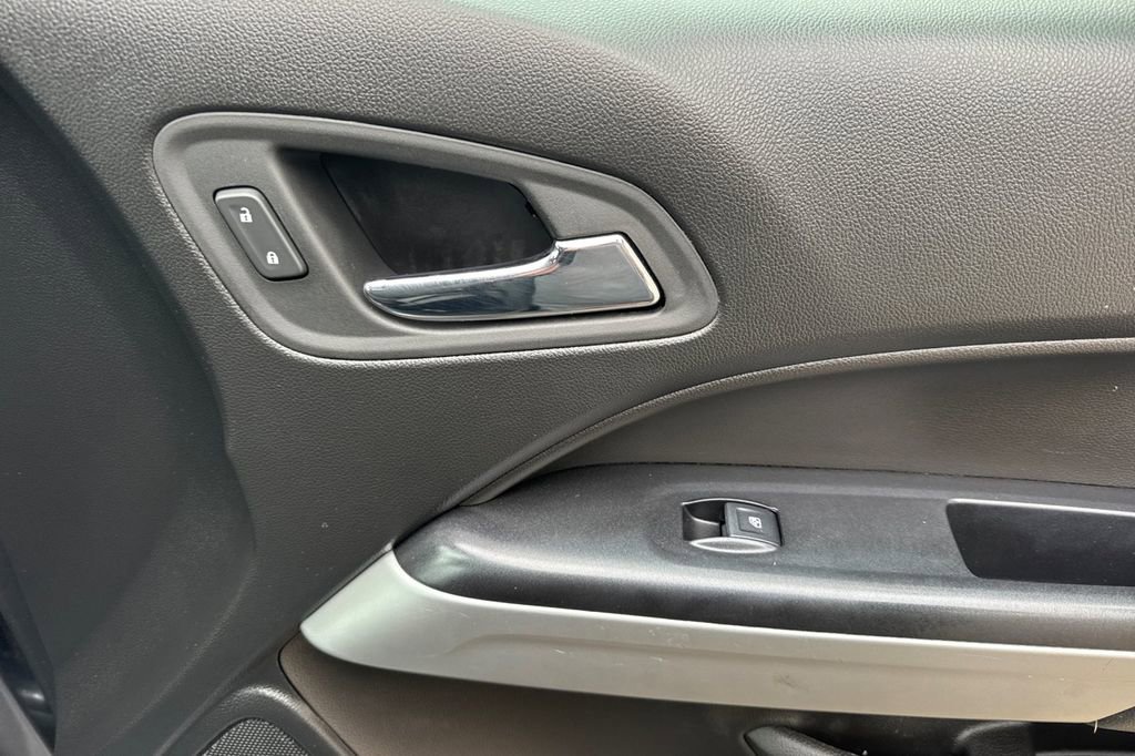 Used 2021 Chevrolet Colorado LT w/ Fleet Safety Package image 18
