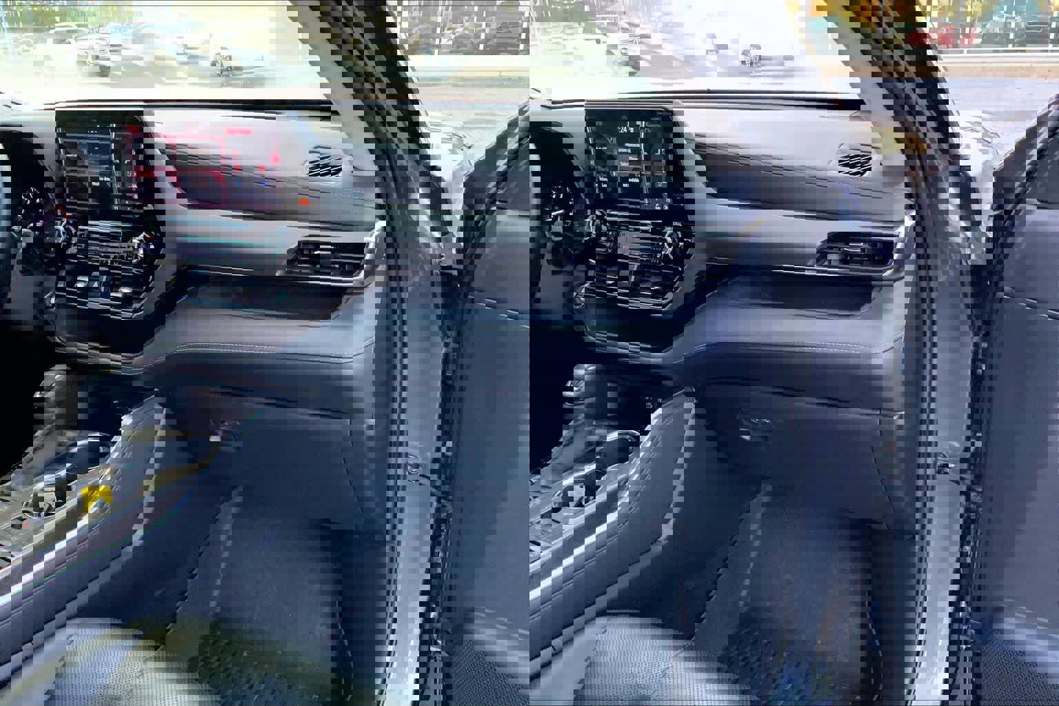 Used 2020 Toyota Highlander Limited AWD/4WD image 18