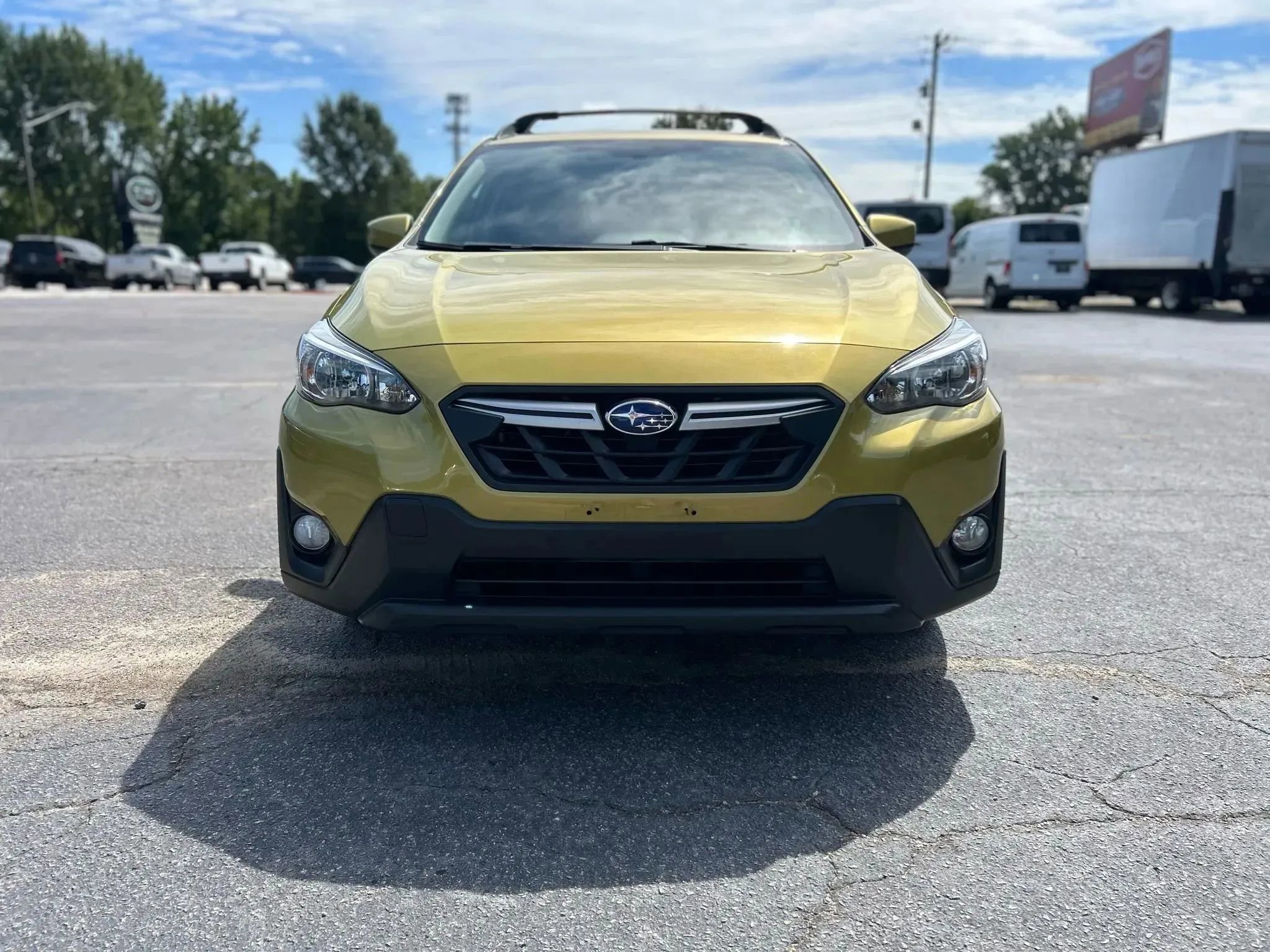 Used 2023 Subaru Crosstrek 2.0i Premium image 4