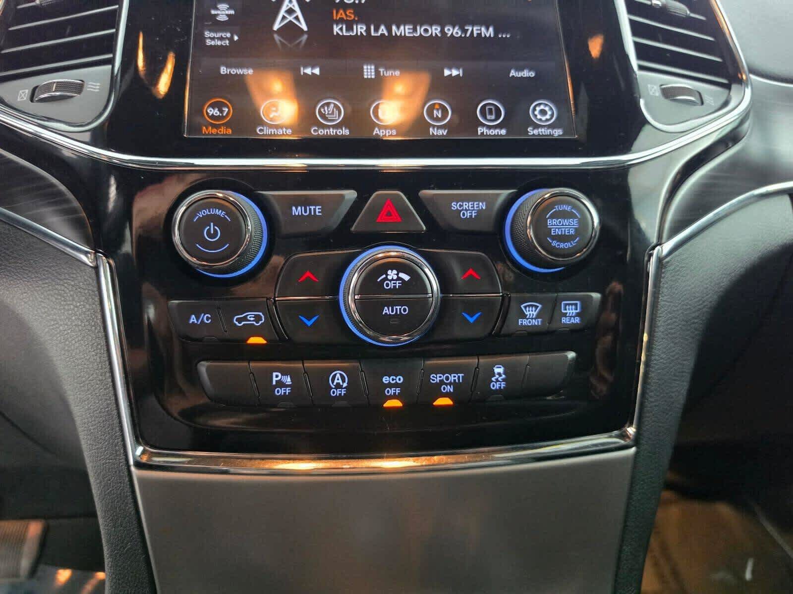 Used 2020 Jeep Grand Cherokee Limited RWD image 28
