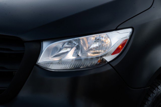 Used 2020 Mercedes-Benz Sprinter 2500 image 8