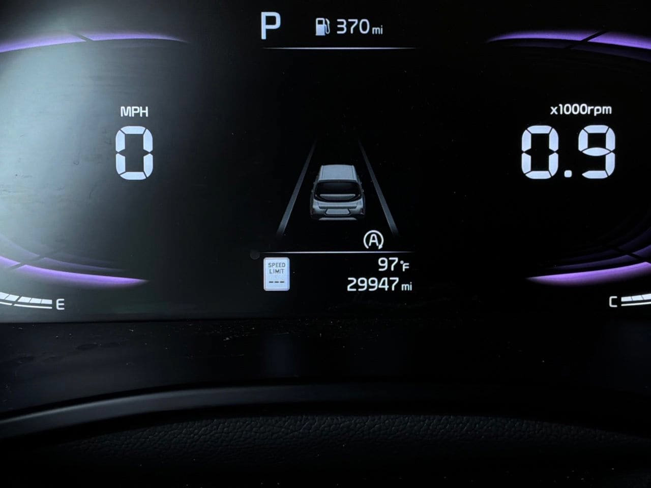 Used 2025 Kia Soul LX w/ LX Technology Package FWD image 36
