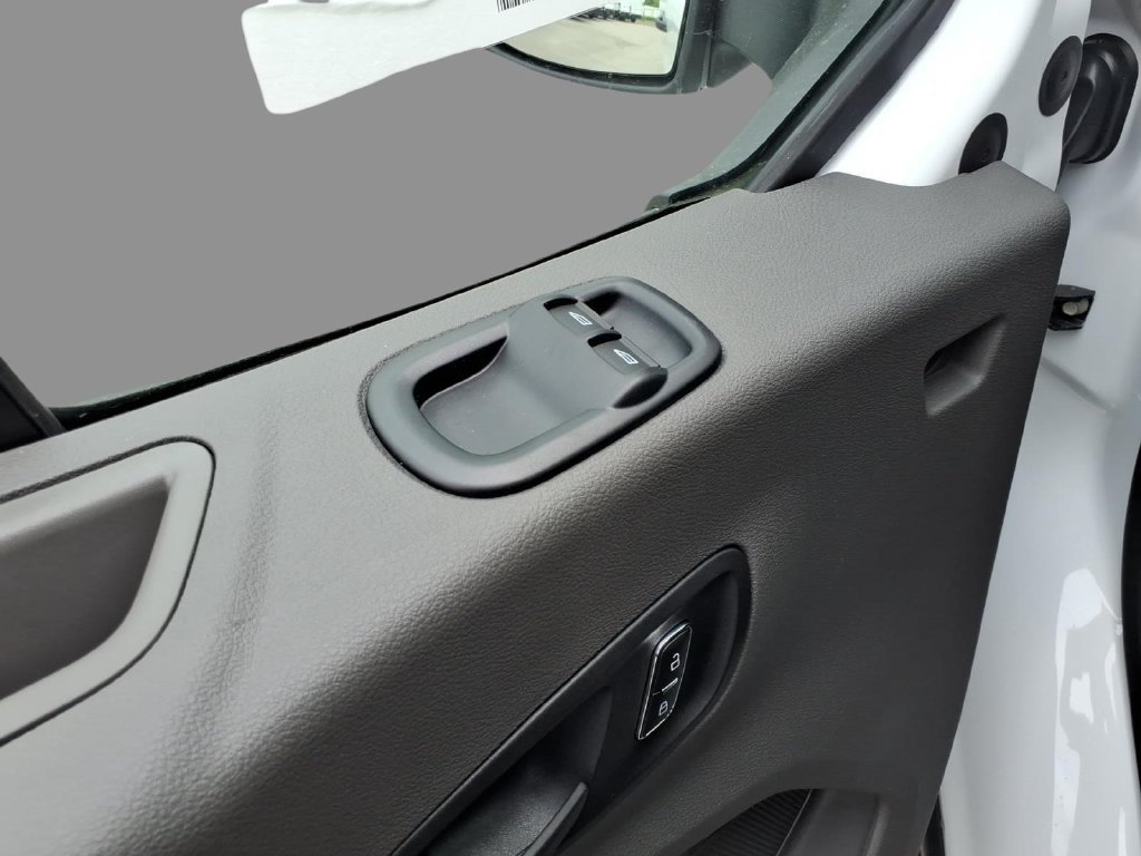 New 2026 Ford Transit 250 148 Medium Roof RWD image 13