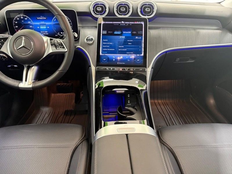 New 2025 Mercedes-Benz GLC 350e 4MATIC image 5