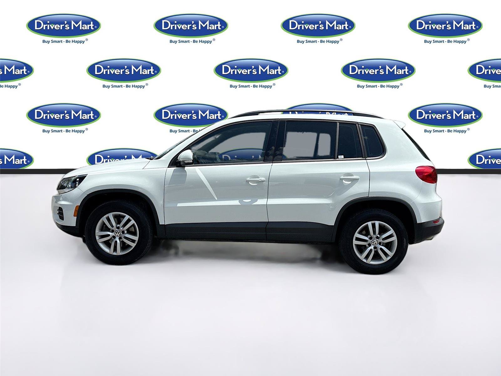 Used 2017 Volkswagen Tiguan S FWD image 4