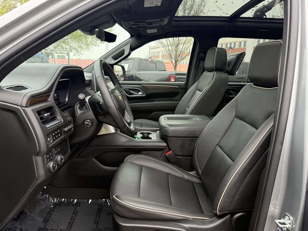 Used 2023 Chevrolet Tahoe Premier w/ Premium Package 2 AWD/4WD image 14