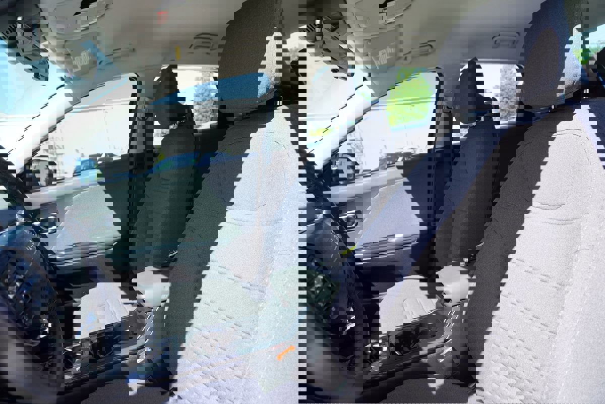 Used 2025 Kia K4 EX image 26