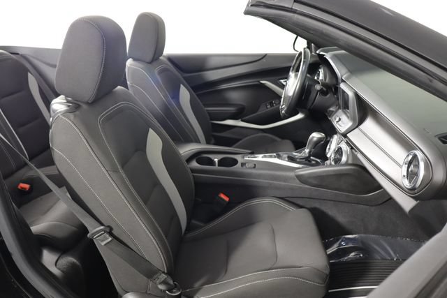 Used 2019 Chevrolet Camaro LT RWD image 23