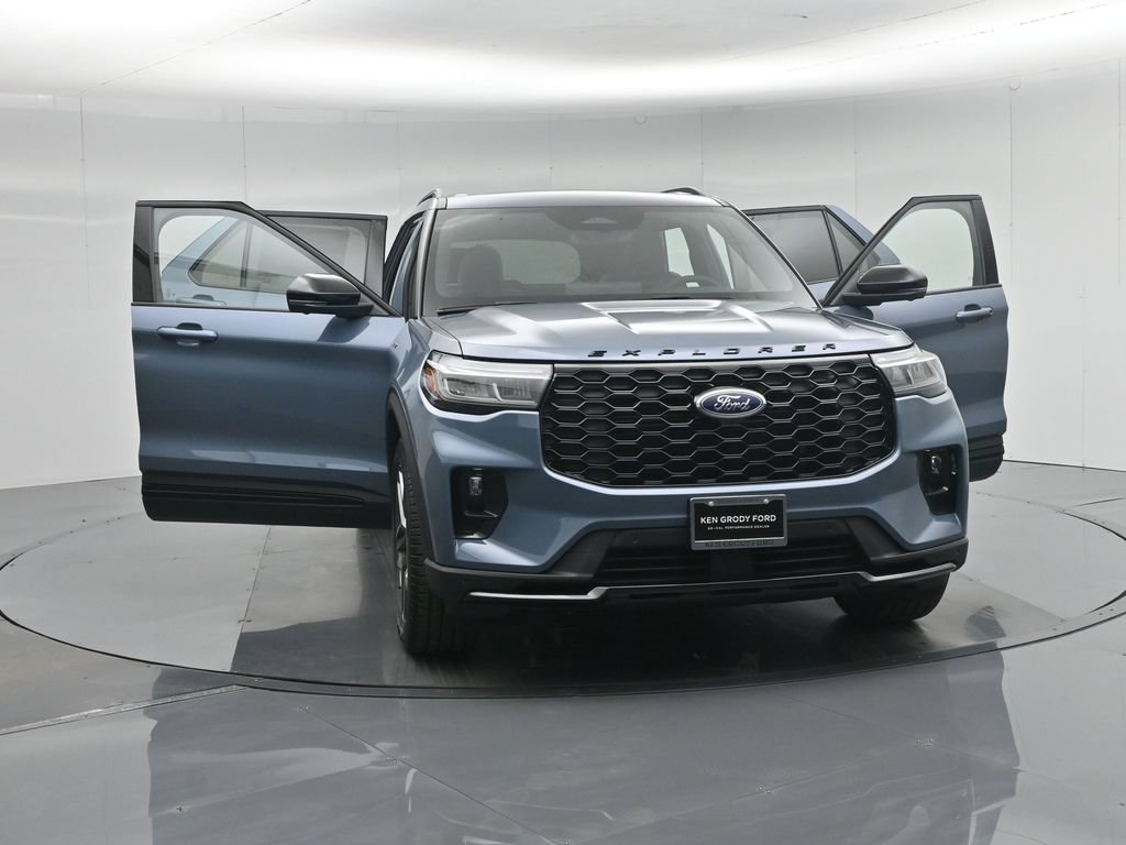 New 2026 Ford Explorer ST-Line w/ ST-Line Street Pack AWD/4WD image 34