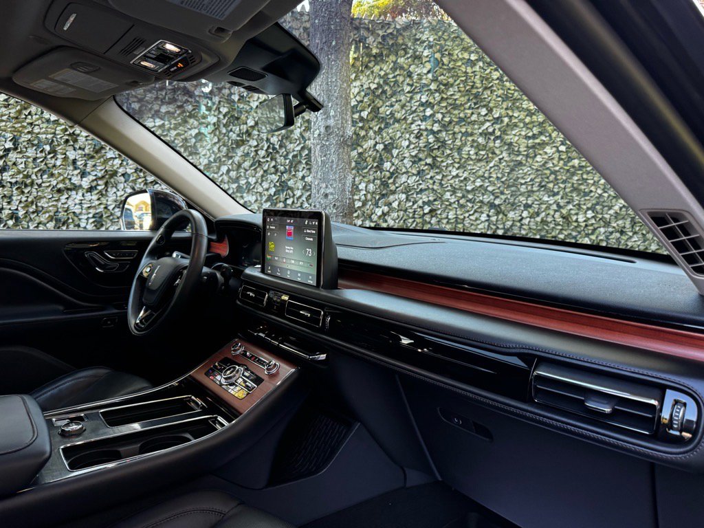 Used 2023 Lincoln Aviator Reserve w/ Jet Package image 26