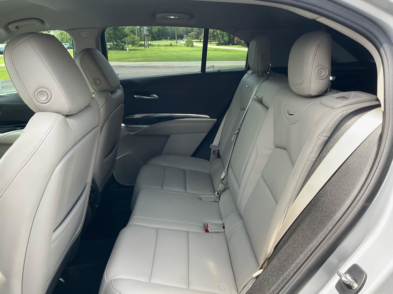 Used 2021 Cadillac XT4 Luxury FWD image 19