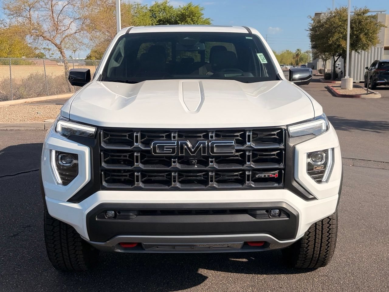 Used 2025 GMC Canyon AT4 w/ Nightfall Edition AWD/4WD image 9