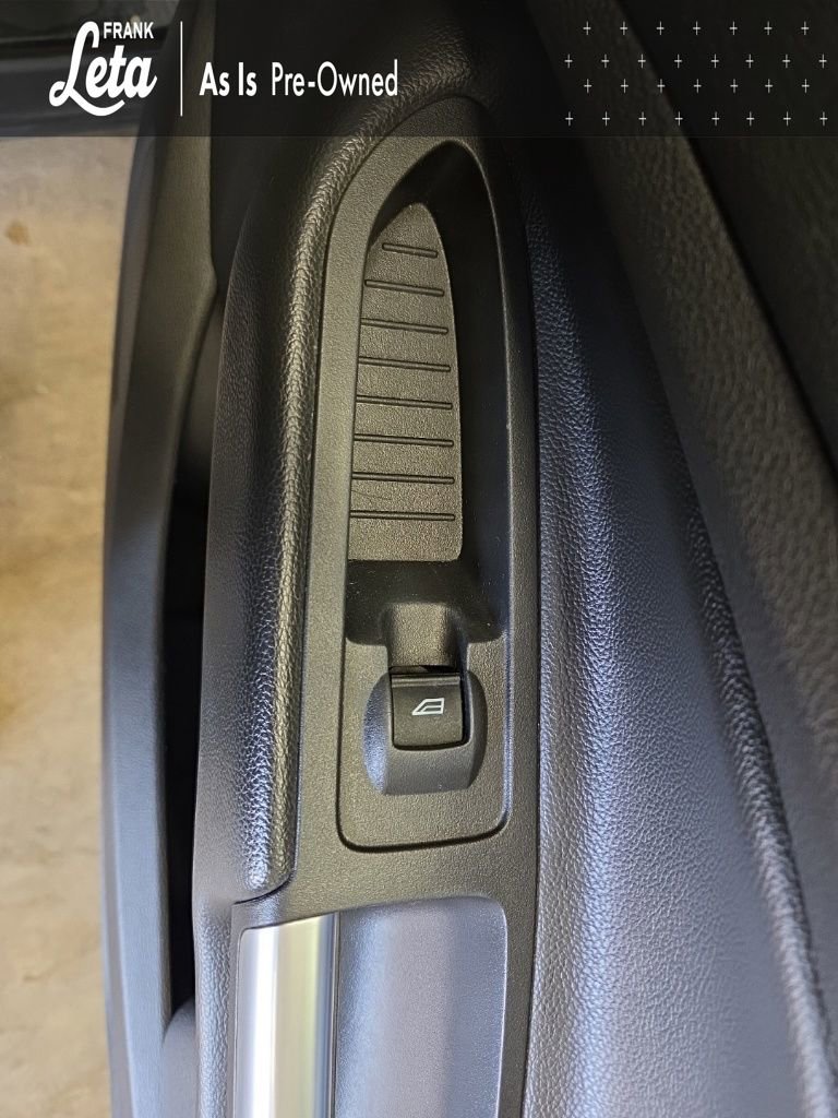 Used 2015 Ford Escape SE image 23