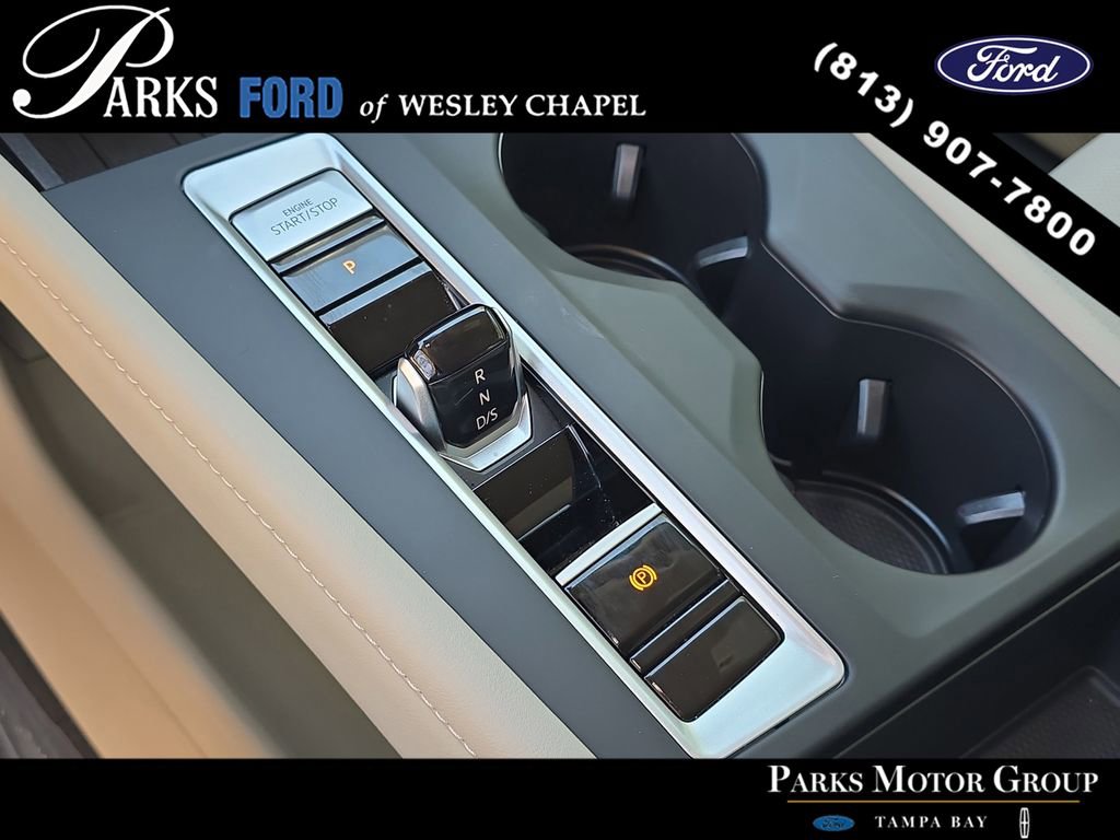 Used 2025 Volkswagen Atlas SE FWD image 25