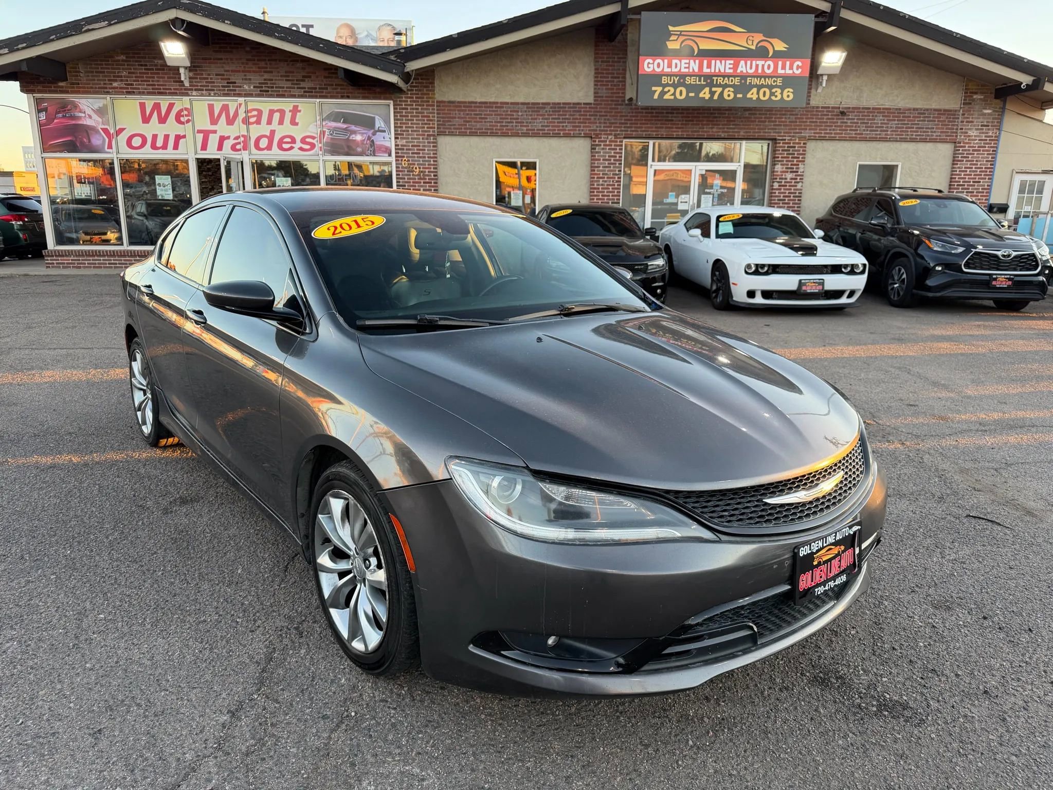 Used 2015 Chrysler 200 S w/ Navigation & Sound Group I image 2