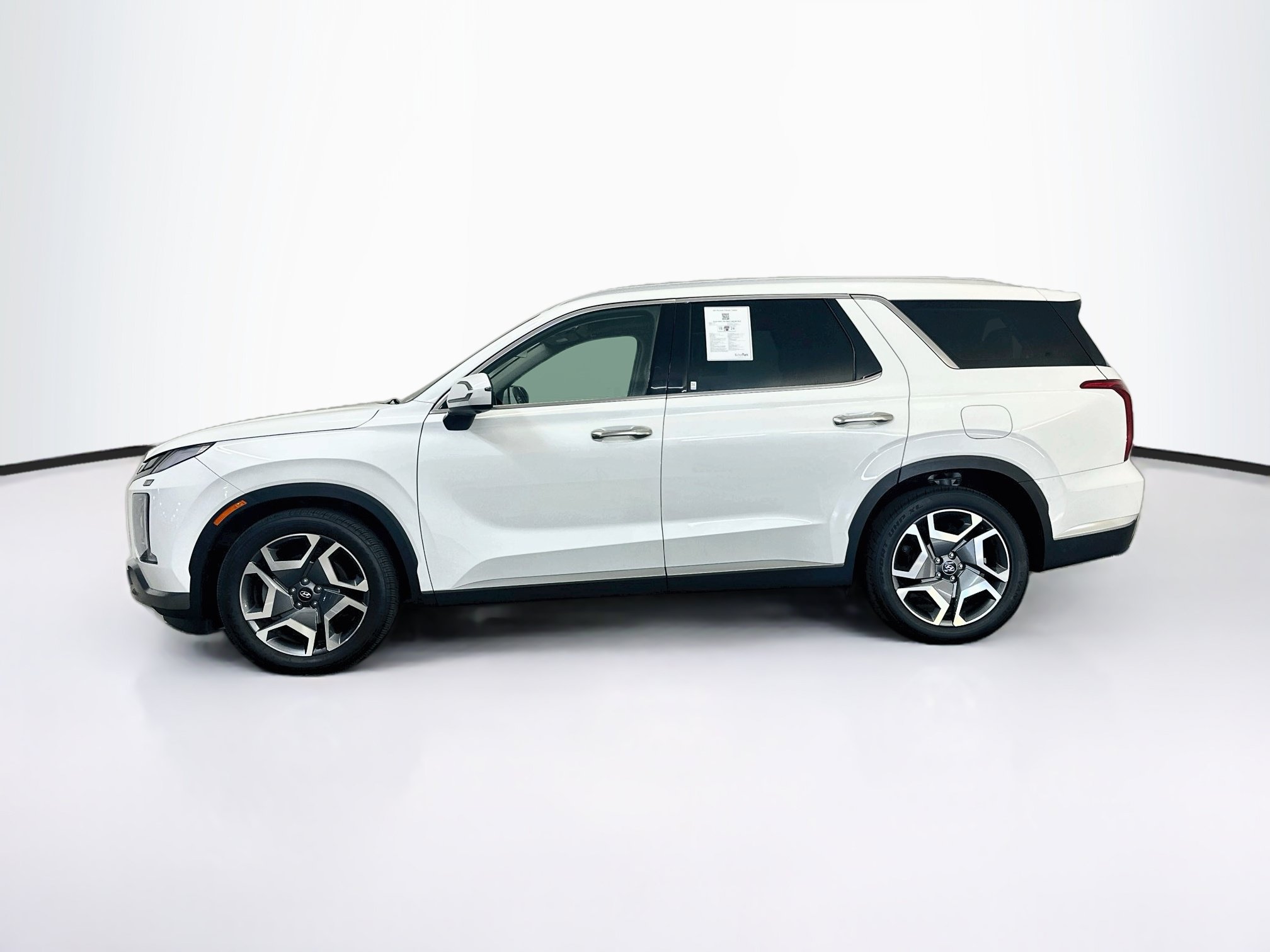 Used 2024 Hyundai Palisade Limited AWD/4WD image 4