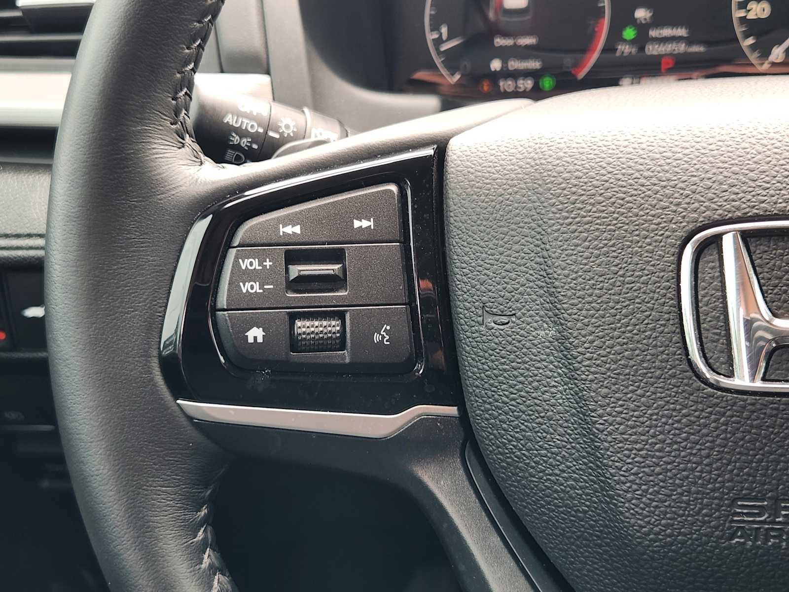 Certified 2025 Honda Odyssey EX-L image 27