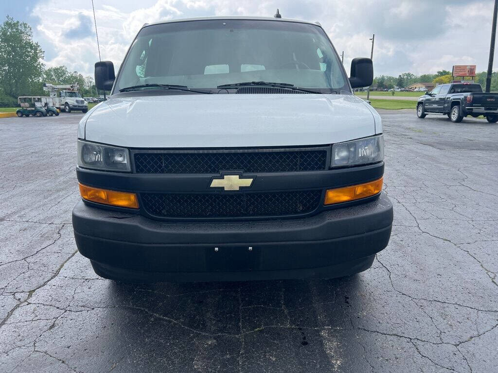 Used 2019 Chevrolet Express 3500 LS RWD image 16