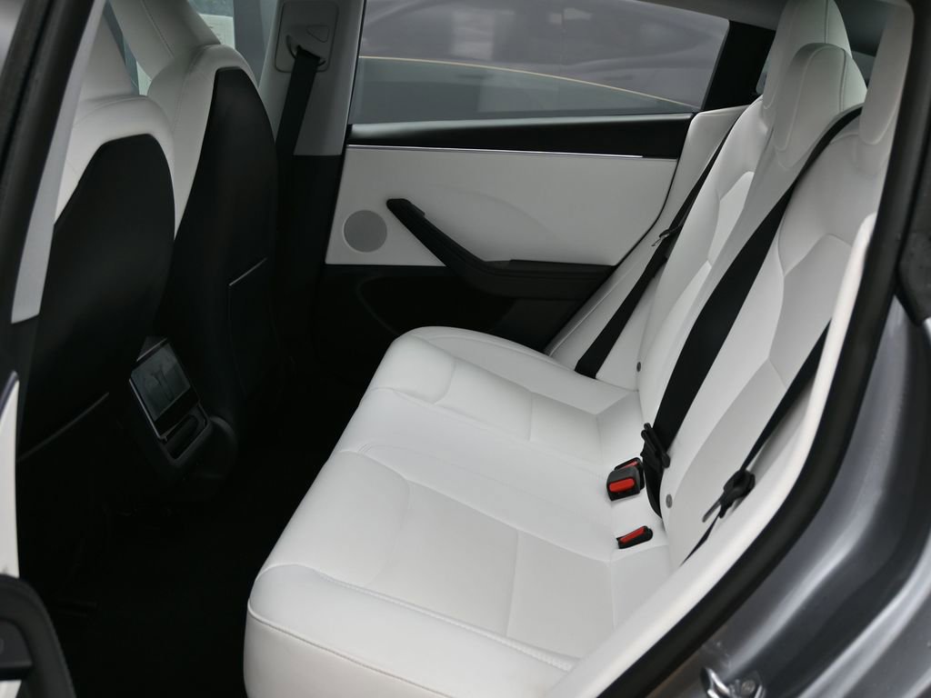 Used 2025 Tesla Model 3 Long Range image 12