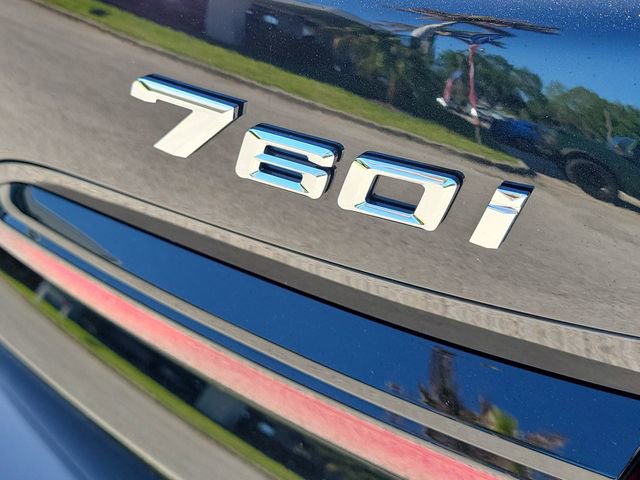 Used 2024 BMW 760i xDrive w/ Executive Package image 8