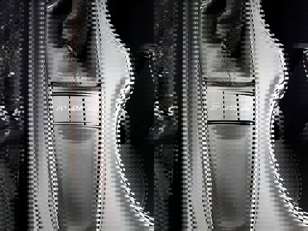 Certified 2023 Toyota Camry SE image 20