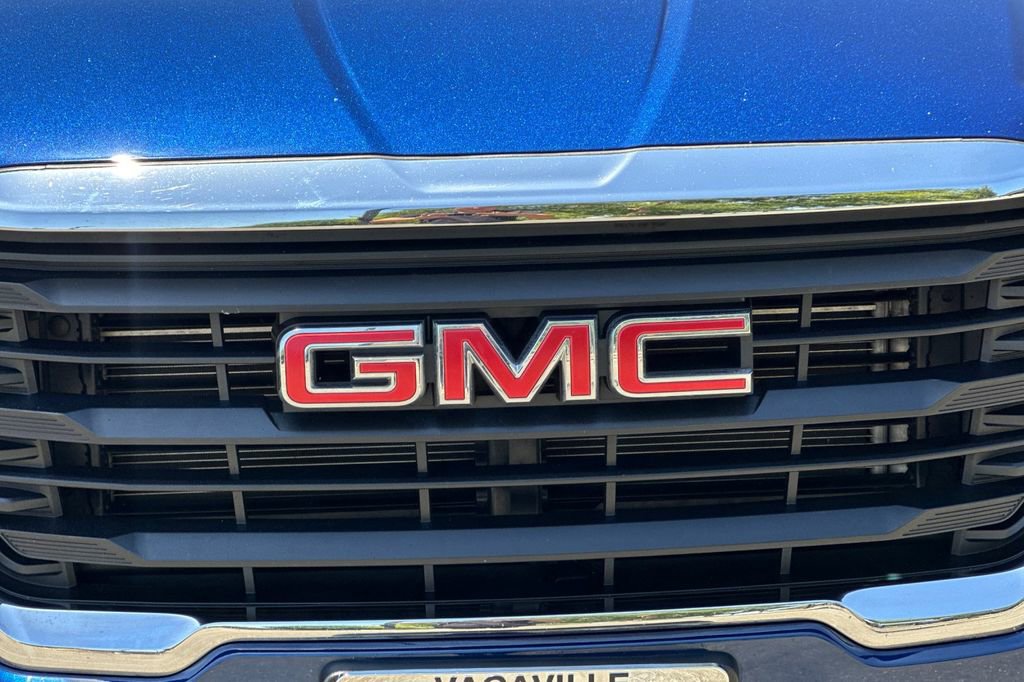 Used 2022 GMC Terrain SLE w/ LPO, Floor Liner Package image 7