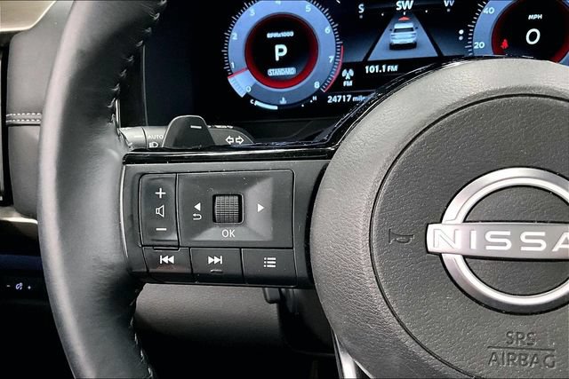Used 2025 Nissan Pathfinder Platinum w/ Cargo Package FWD image 26