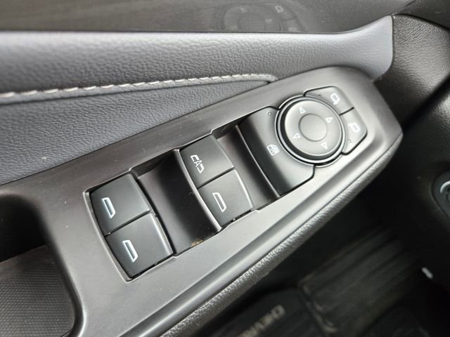 Used 2020 Chevrolet Traverse LT image 32