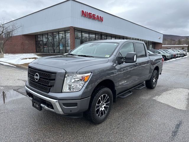 Used 2024 Nissan Titan SV w/ SV Convenience Package