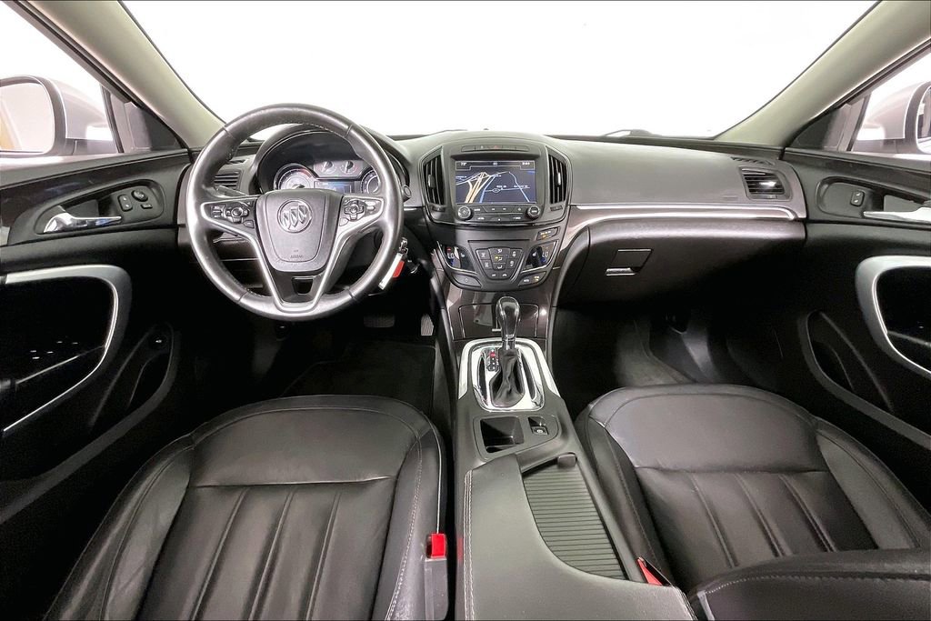 Used 2017 Buick Regal Sport Touring image 13