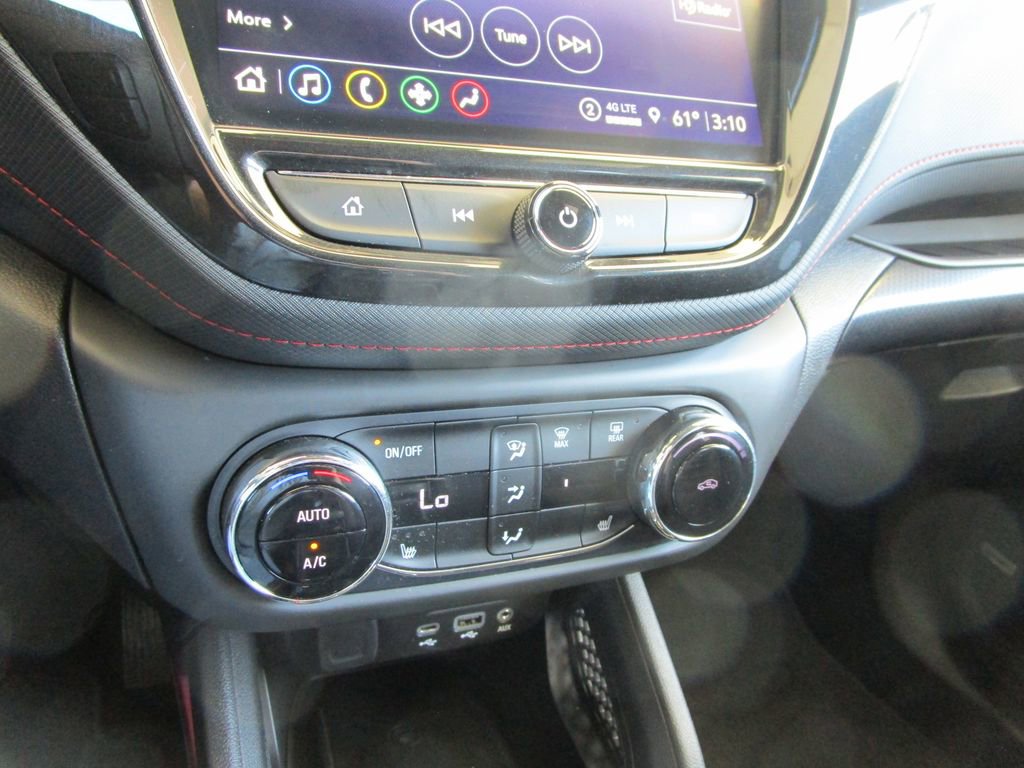 Used 2022 Chevrolet TrailBlazer RS w/ Sun and Liftgate Package image 34