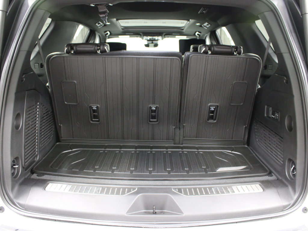 Used 2026 GMC Yukon AT4 Ultimate w/ LPO, Floor Liner Package AWD/4WD image 51