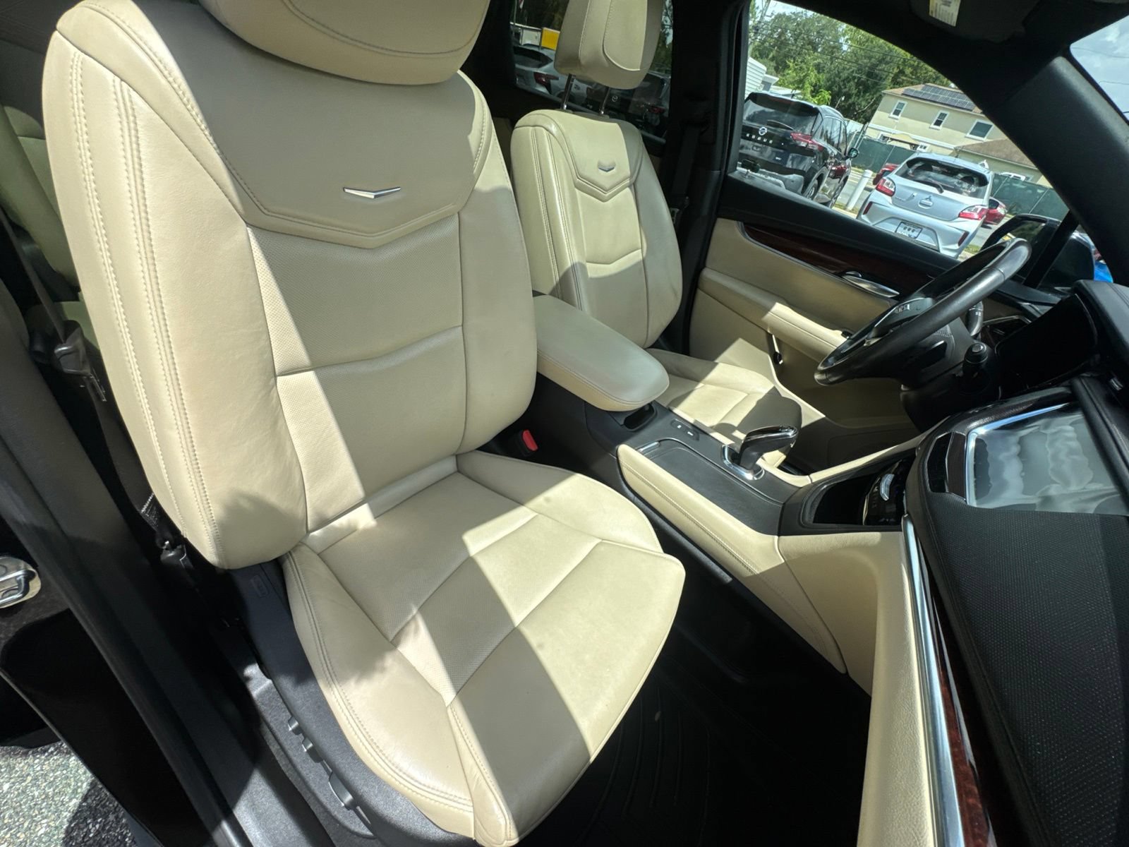 Used 2018 Cadillac XT5 Premium Luxury FWD image 17
