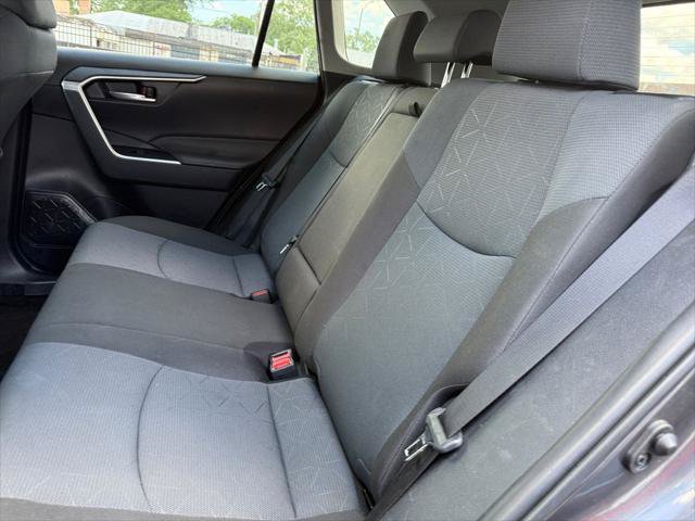 Certified 2025 Toyota RAV4 XLE FWD image 25
