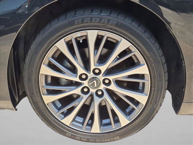 Used 2020 Lexus ES 350 w/ Premium Package FWD image 24