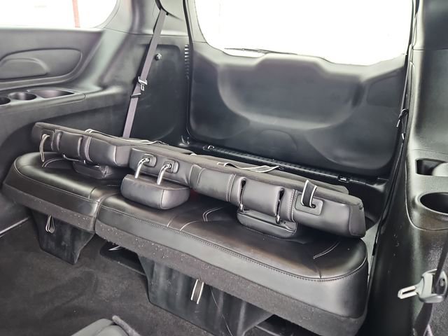 Used 2025 Chrysler Pacifica Select image 39