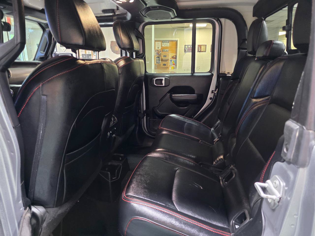 Used 2020 Jeep Gladiator Sport w/ Quick Order Package 24S AWD/4WD image 23