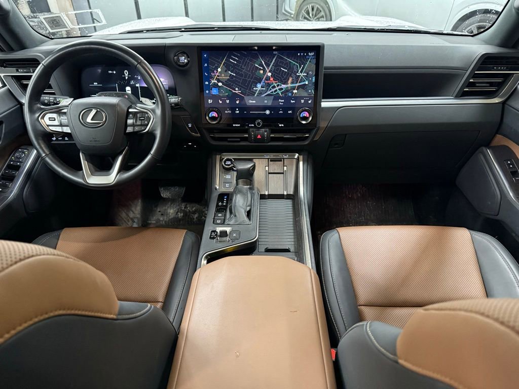 Used 2024 Lexus GX 550 550 Premium+ image 14