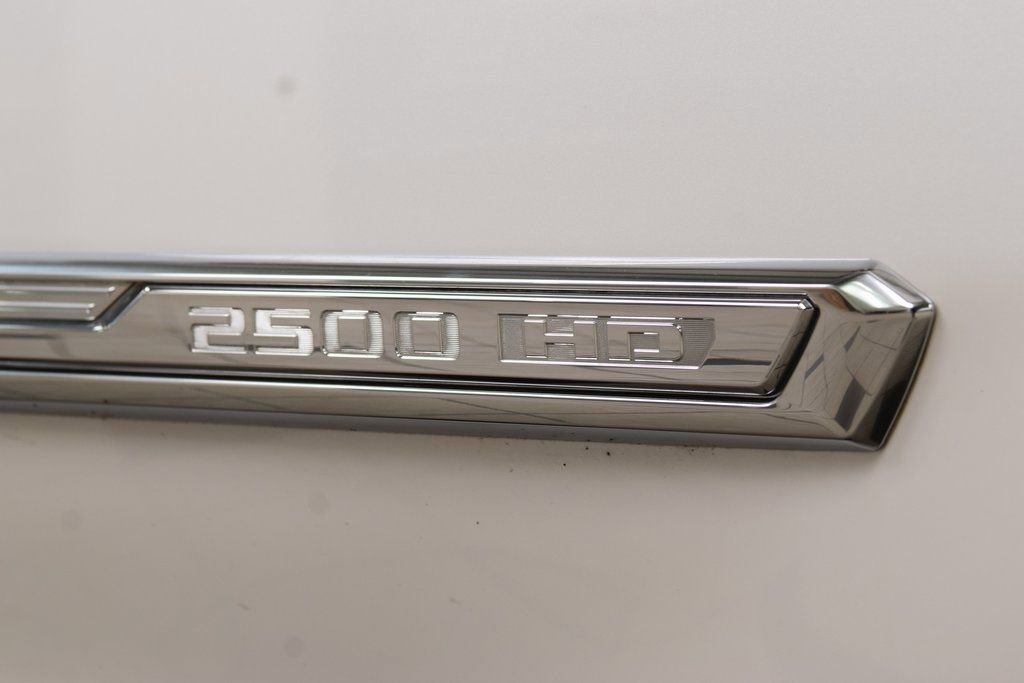 Used 2024 Chevrolet Silverado 2500 High Country w/ High Country Premium Package image 19