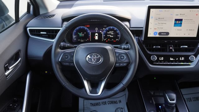 Used 2026 Toyota Corolla Cross XLE FWD image 18