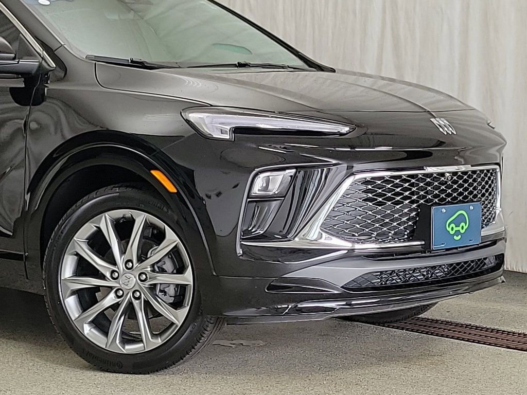 Certified 2025 Buick Encore GX Avenir w/ Avenir Technology Package image 2