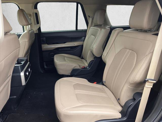 Used 2024 Ford Expedition Limited RWD image 18