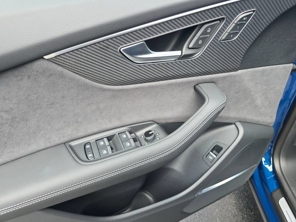 New 2026 Audi SQ8 Premium Plus AWD/4WD image 18