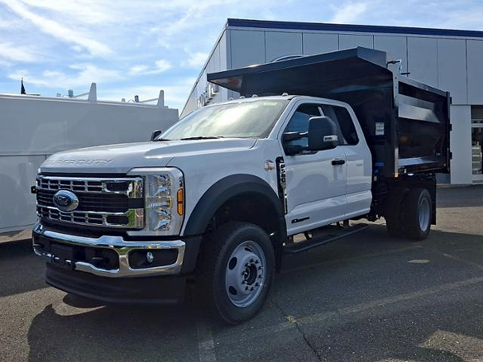 New 2026 Ford F550 4x4 Supercab Super Duty image 3