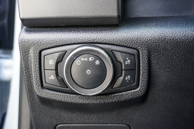Used 2018 Ford F150 XLT w/ Equipment Group 302A Luxury AWD/4WD image 9