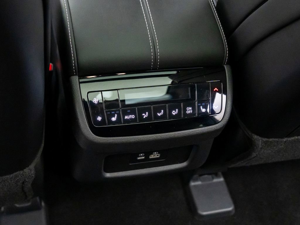Used 2025 INFINITI QX60 Luxe image 21