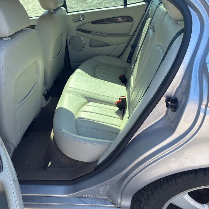 Used 2005 Jaguar X-TYPE 3.0 image 9