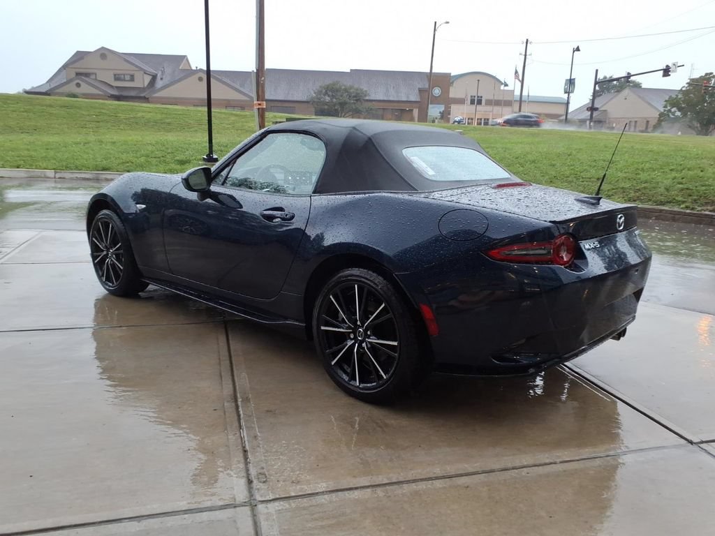 New 2026 MAZDA MX-5 Miata Grand Touring w/ Appearance Package RWD image 6